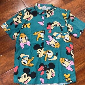 Disney Men's M Teal Cartoon Character Button Down Shirt Like New!